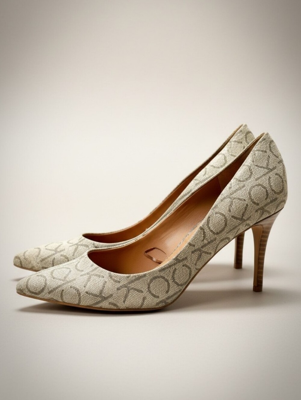 Calvin Klein Beige/Brown Monogram Pointed Toe Heels Size 7
